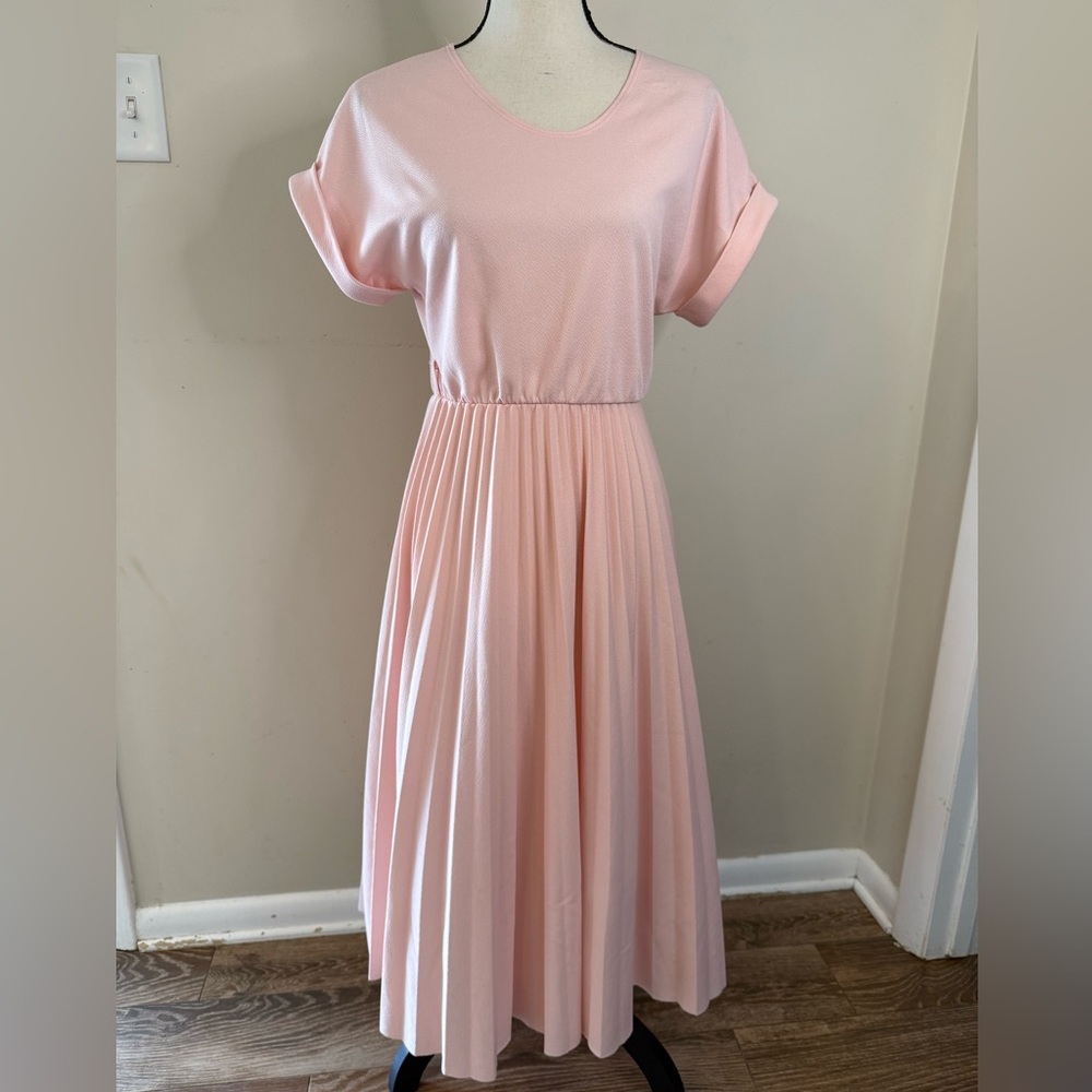 Soft Pink Midi Dress with Pleated Skirt